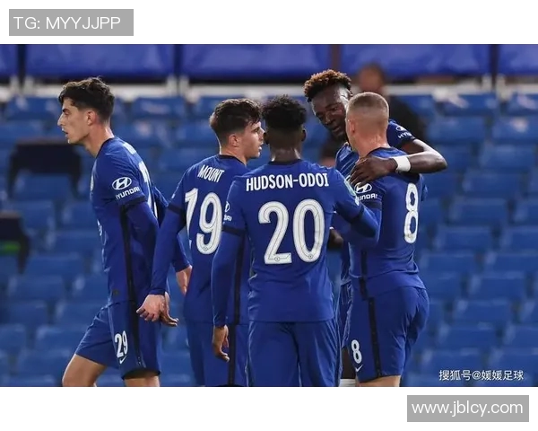 足球传奇巨星传世之作 解读足球历史上的璀璨星光与伟大时刻