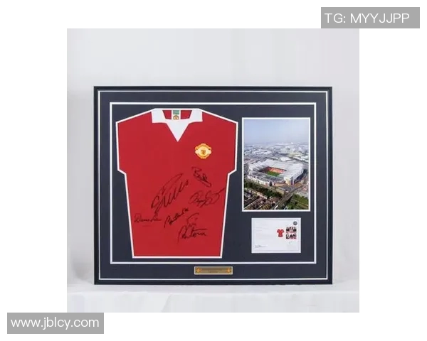 足球球星签名的魅力与收藏价值浅析以及如何获取最具纪念意义的签名球衣